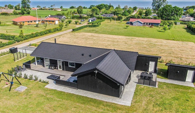 4 bedroom gorgeous home in Nordborg