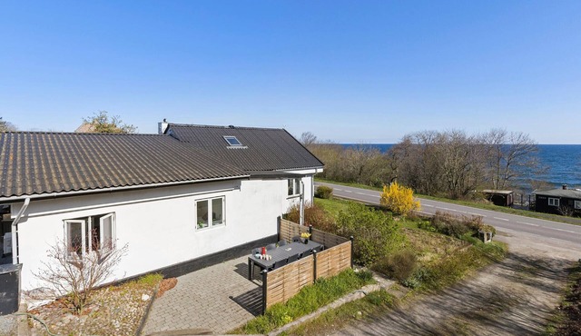 4 bedroom gorgeous home in Allinge