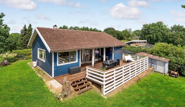 4 bedroom gorgeous home in Hejls