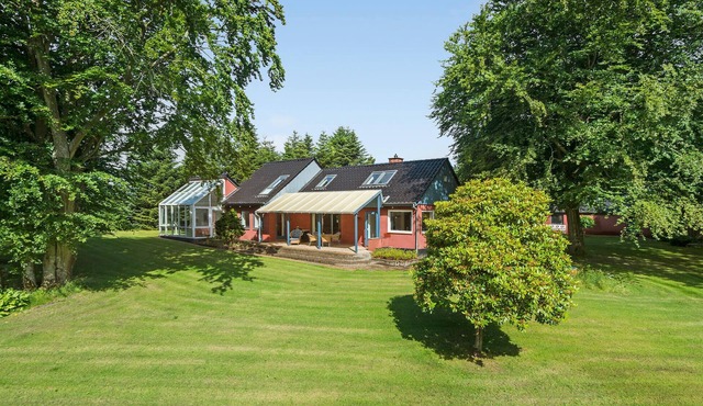 4 bedroom gorgeous home in Varde