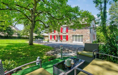 4 Bedroom Gorgeous Home In Dangy