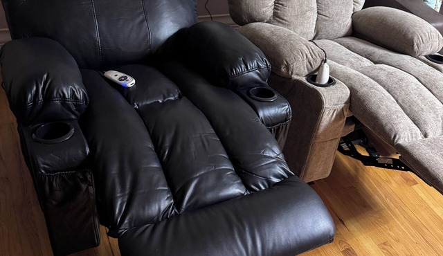 4-bedroom home in charming renovated Monroeville, 10 minutes away from the mall.