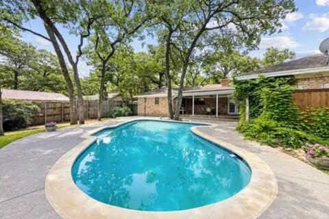 4-Bedroom Home with Private Pool in Euless