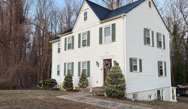 4-bedroom house w/4 Full BTH and Jacuzzi in Prince Frederick