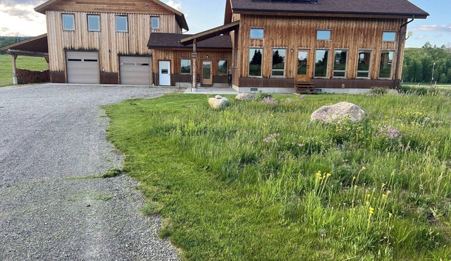 4-bedroom house in West Yellowstone on the way to Big Sky and Bozeman