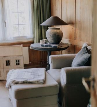 4 bedroom house for 8 guests