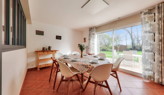 4 bedroom house with garden - Tour du Parc