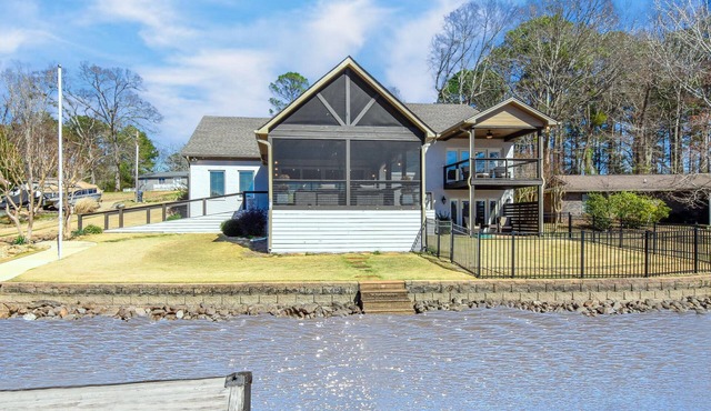 4-bedroom house in charming Jackson's Gap with Boat Ramp/Pet Friendly/Super View