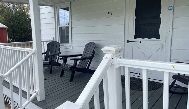 4-bedroom house in enjoyable Avon with WiFi, AC