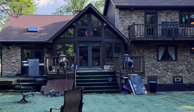 4-bedroom house in fabulous Oakmont, 2 blocks away from Oakmont County Club.