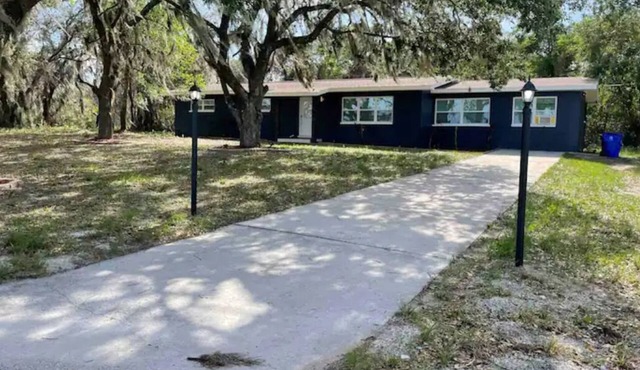 4-bedroom house in fantastic Sebring with AC