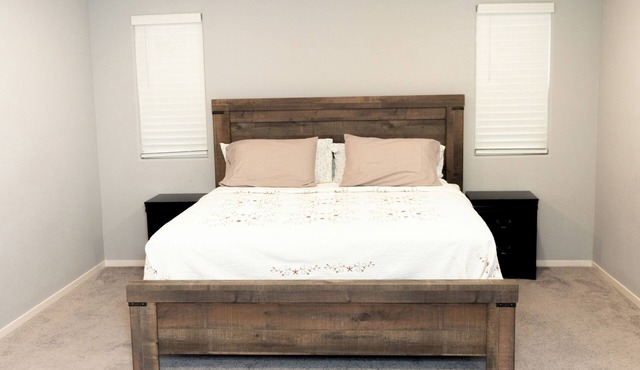 4-bedroom house in marvelous Roseville with WiFi, AC