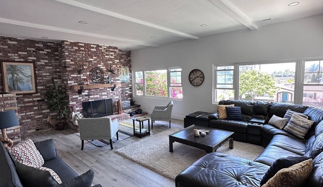 4-bedroom house in peaceful Dana Point with AC
