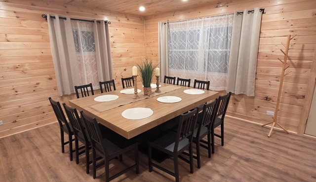 4-bedroom house in terrific Orland with AC, WiFi. Enjoy your stay