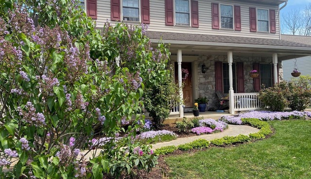 4-bedroom house in beautiful quiet Bird in Hand neighborhood