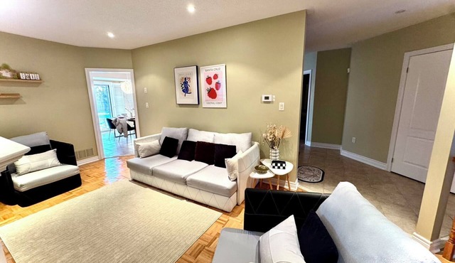 4-bedroom house in Vaughan, near Wonderland