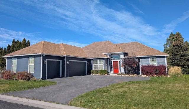 4-bedroom house near OIT and Sky Lakes Medical Center