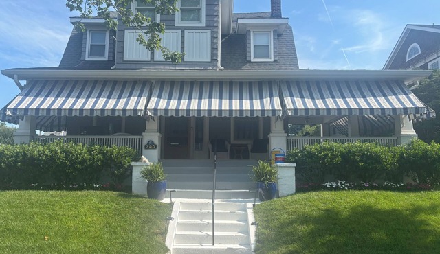 4-bedroom house within walking distance to the beach in Avon-by-the-Sea