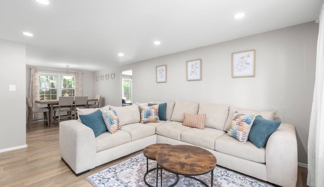 4-bedroom house in peaceful Fredericksburg VA with WiFi, AC Enjoy your stay