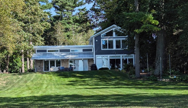 4-bedroom house with AC in Sturgeon Bay