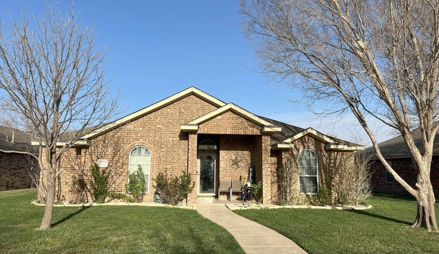4-bedroom house within City View Amarillo with all you need for your stay.