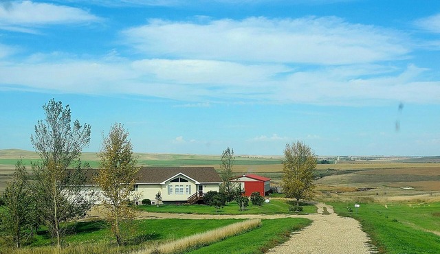 4-bedroom house within minutes of Lake Oahe