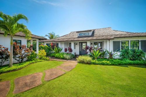 4 Bedroom Kauai Villa with stunning views, private pool & spa