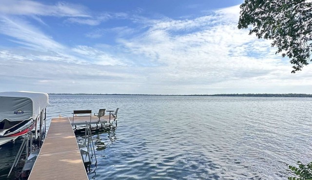 4-bedroom lake home on beautiful Green Lake, Spicer, MN!