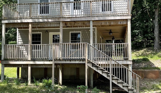 4-Bedroom Lake House in East Okoboji Lake