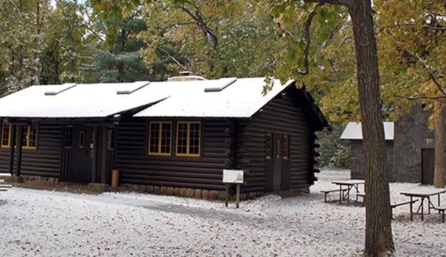 4 bedroom lakehome with bonus room that sleeps and additional 4.
