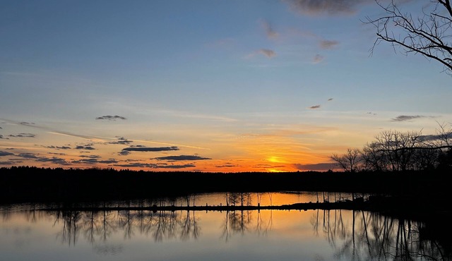 4 Bedroom Lakehouse for year round outdoor and indoor fun!