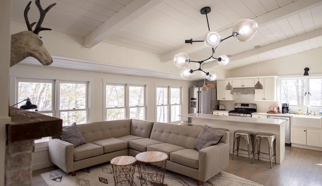 4 Bedroom Lakeside Retreat | Detroit Lakes, MN