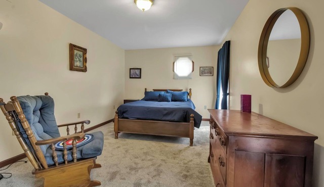 4-bedroom, living room, dining room, kitchen, game and family room, WiFi,