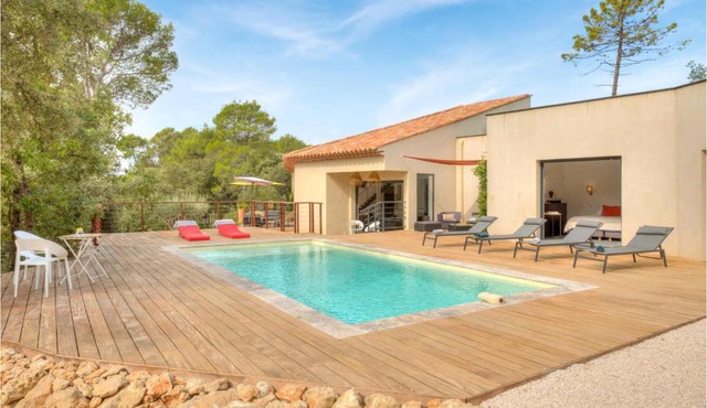 4 Bedroom Lovely Home In Sillans La Cascade