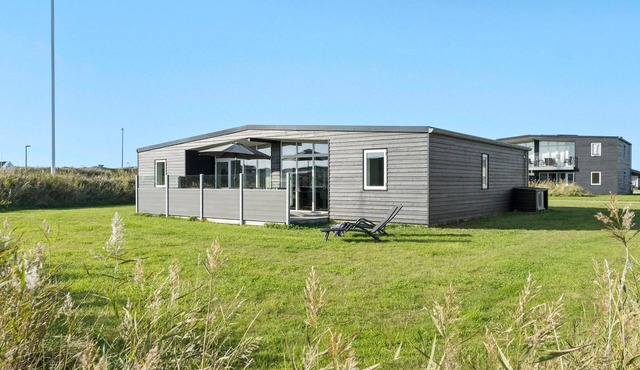 4 bedroom lovely home in Ringkøbing