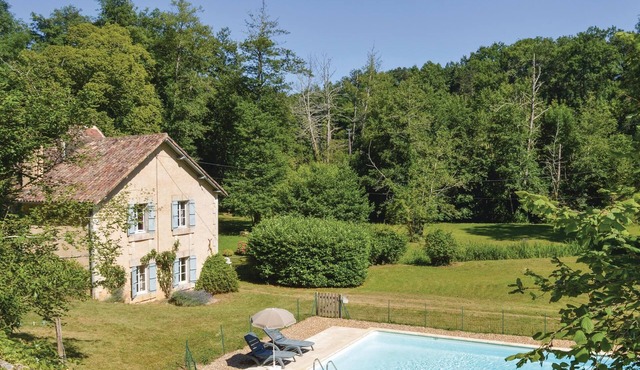 4 bedroom lovely home in Mouleydier