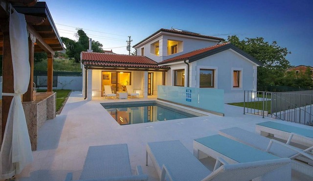 4 bedroom lovely home in Brtonigla
