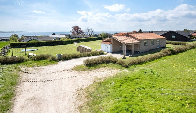 4 bedroom lovely home in Faaborg