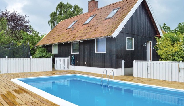 4 bedroom lovely home in Græsted