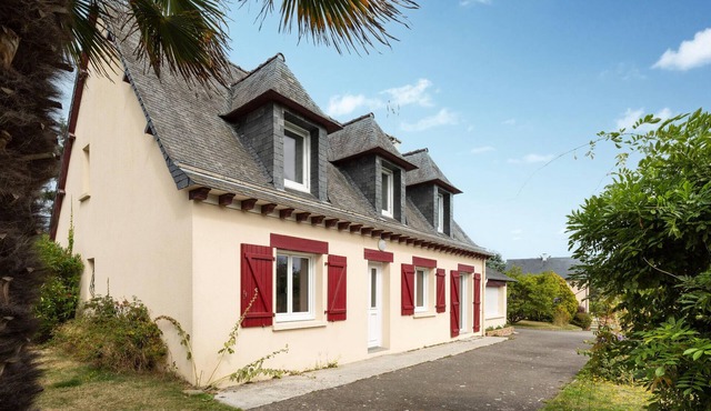 4 bedroom lovely home in Cancale