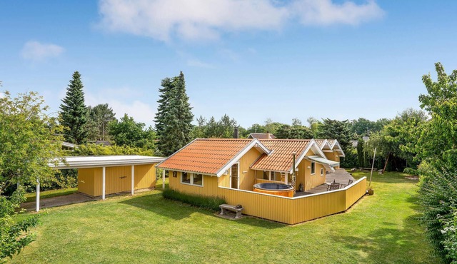 4 bedroom lovely home in Nysted