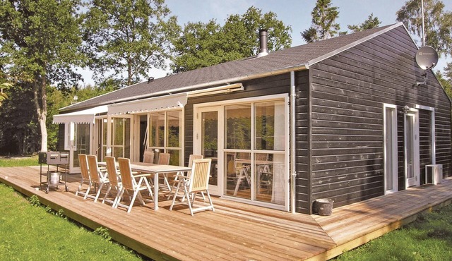 4 bedroom lovely home in Rønne