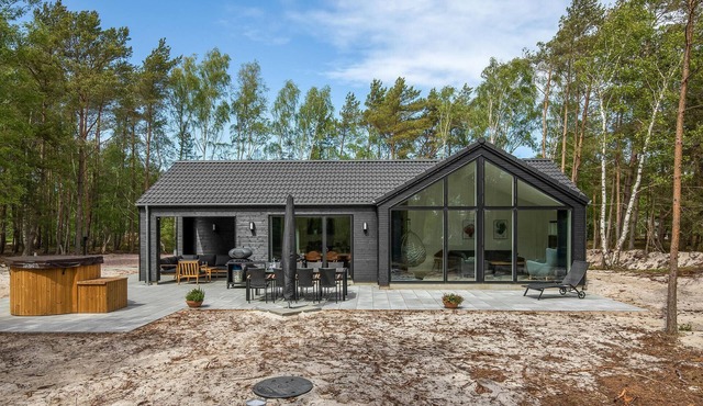 4 bedroom lovely home in Nexø