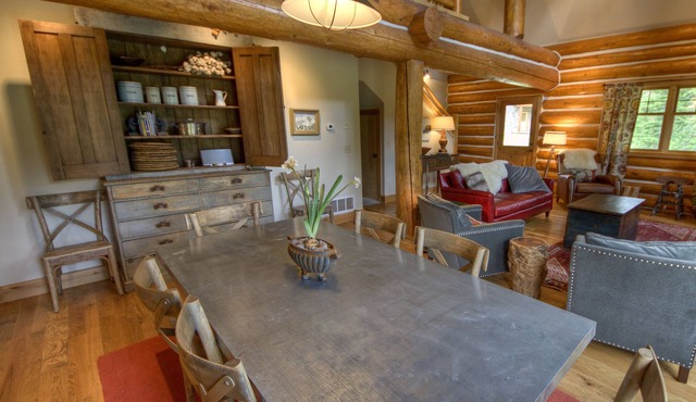4 Bedroom Luxury Ski in/Ski Out Powder Ridge Cabin W/Hot Tub