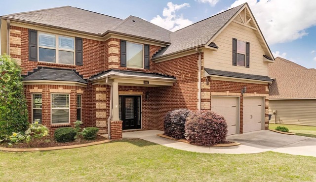 4 Bedroom Masters Rental!