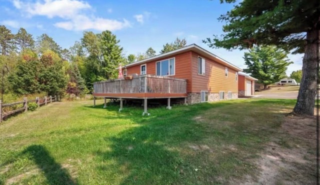 4 Bedroom near Hockey Arena, Mesabi Trail & Lake