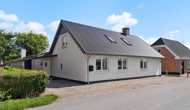 4 bedroom nice home in Bedsted Thy