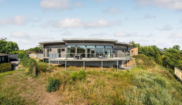 4 bedroom nice home in Ebeltoft