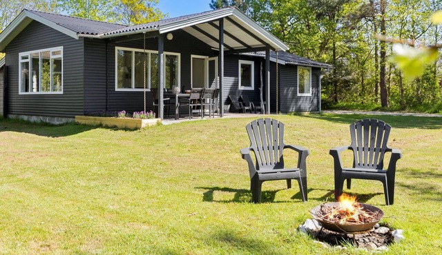 4 bedroom nice home in Ebeltoft