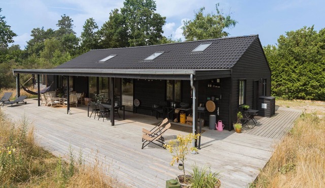 4 bedroom nice home in Ebeltoft